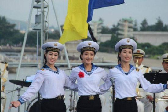 朝鲜海军文工团美貌女兵曝光,朝鲜海军文工团美貌女兵曝光5