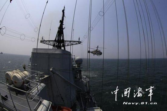 中国1艘驱逐舰能同时指挥3型直升机反潜