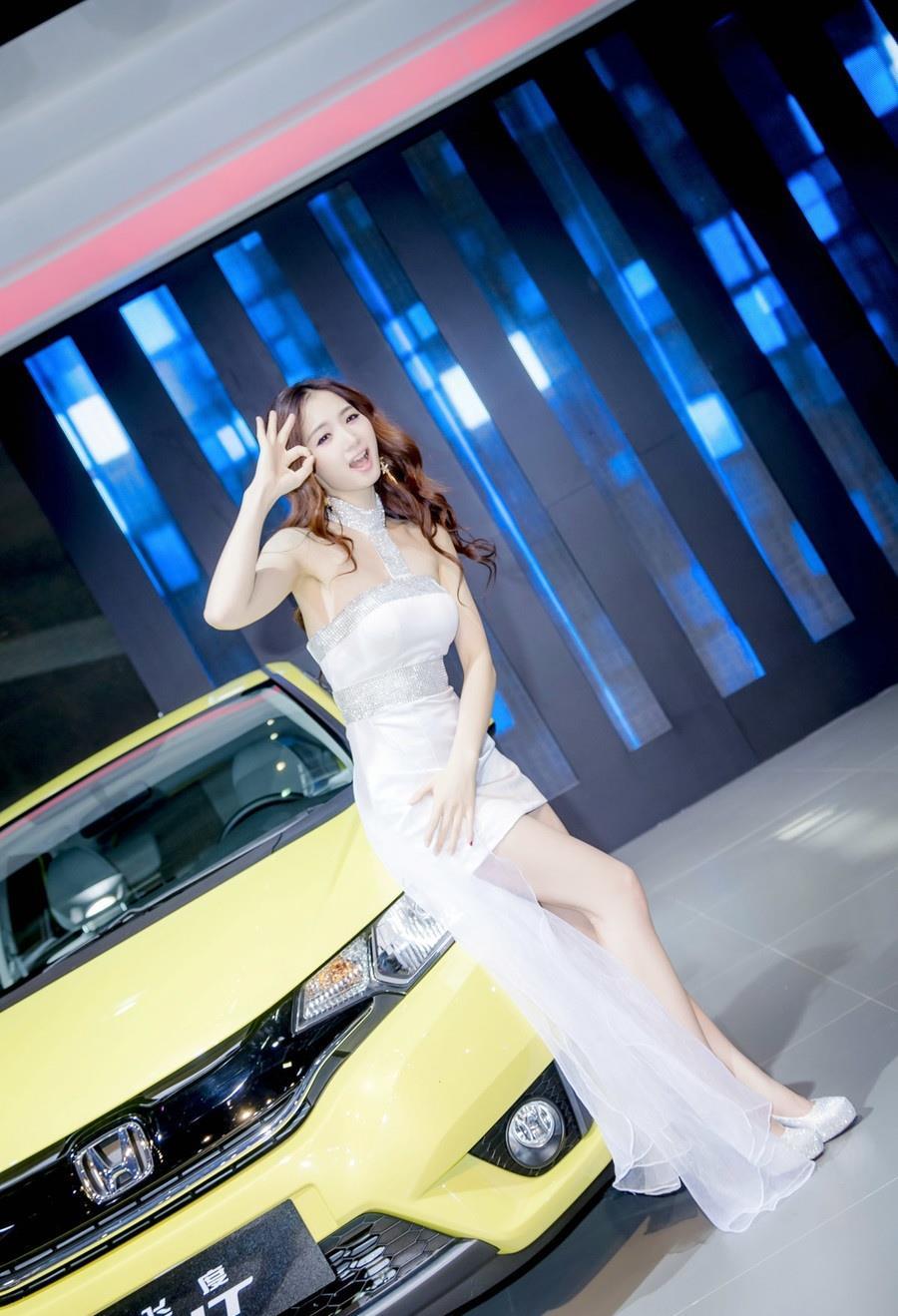 韩国气质美女车展性感写真,韩国气质美女车展性感写真