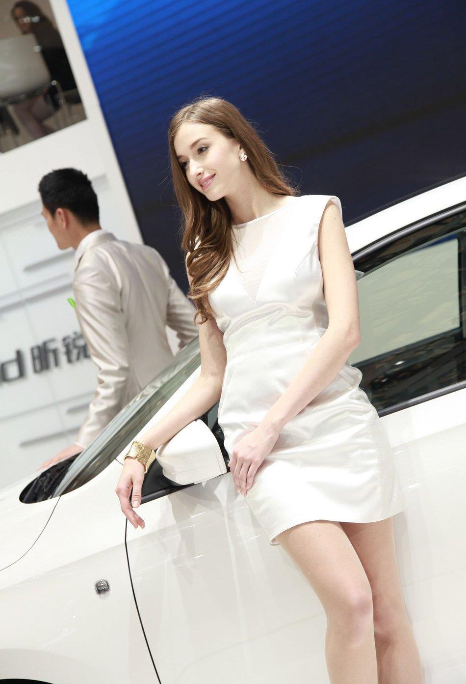 2013上海车展斯柯达展台很有气质的外籍模特,2013上海车展斯柯达展台很有气质的外籍模特