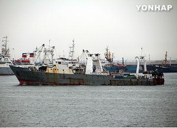 韩国渔船沉没海域天气恶化 搜救工作被暂停