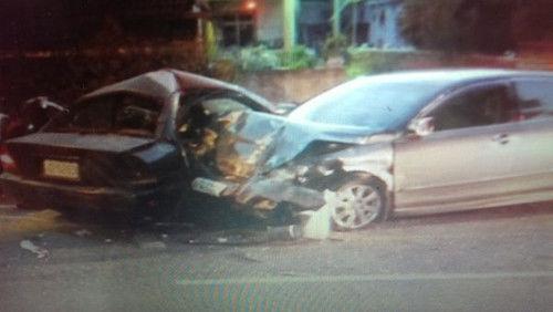 台湾彰化发生两车相撞事故 已致2死2伤(图)