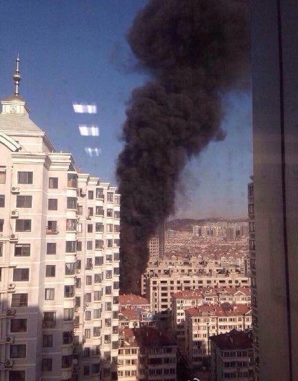 山东一工人疗养院工地发生火灾 无人员伤亡