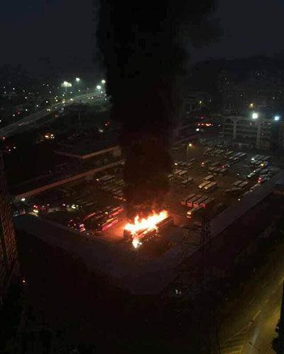 突发：广东顺德客运站3辆客车起火爆炸