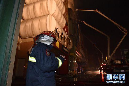 广东惠东火灾致17人死亡1名消防官兵受重伤