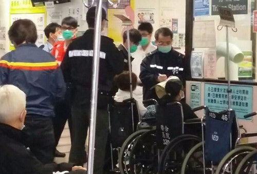 香港发生5车相撞事故 3人受伤包括2名女囚(图)