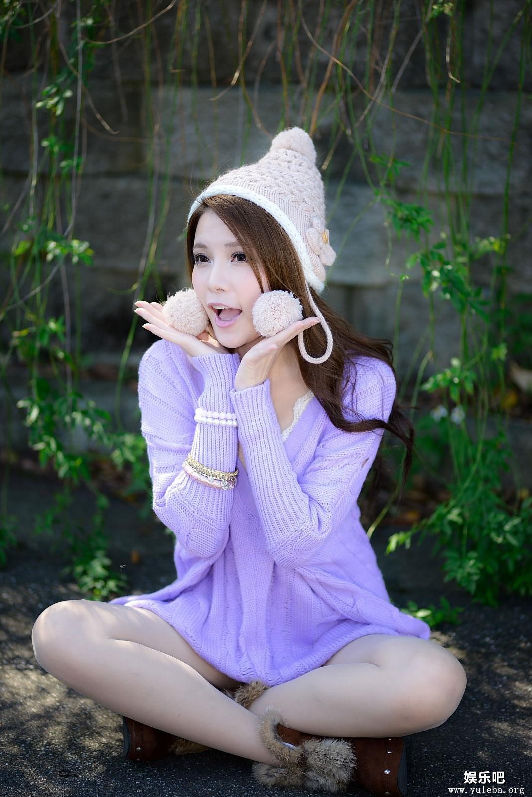 紫色毛衣可人的美胸少女许睿瑜高清外拍,紫色毛衣可人的美胸少女许睿瑜高清外拍