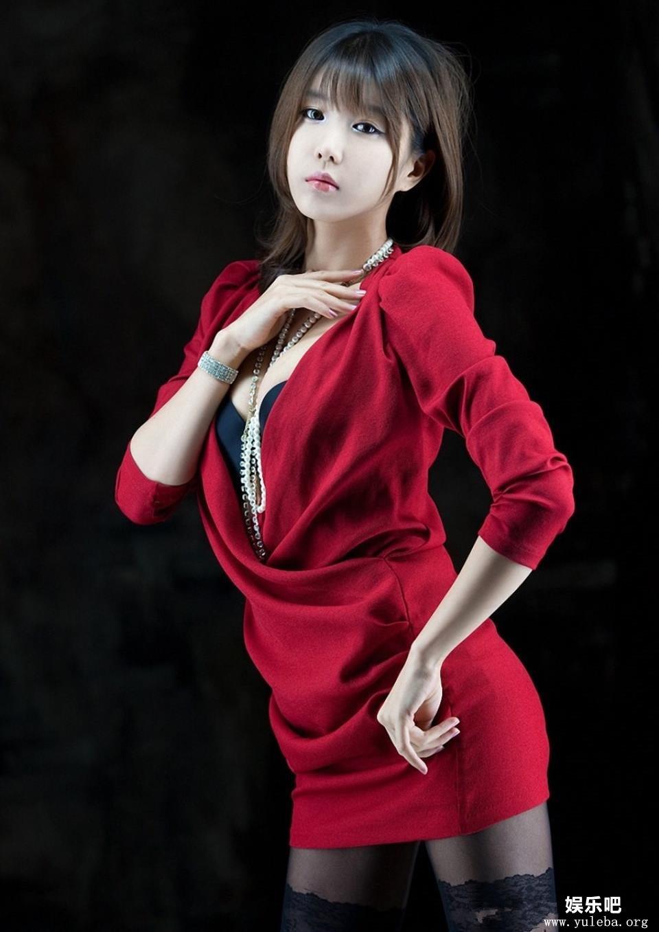韩国ShowGirl许允美红色包臀裙黑丝袜写真,韩国ShowGirl许允美红色包臀裙黑丝袜写真