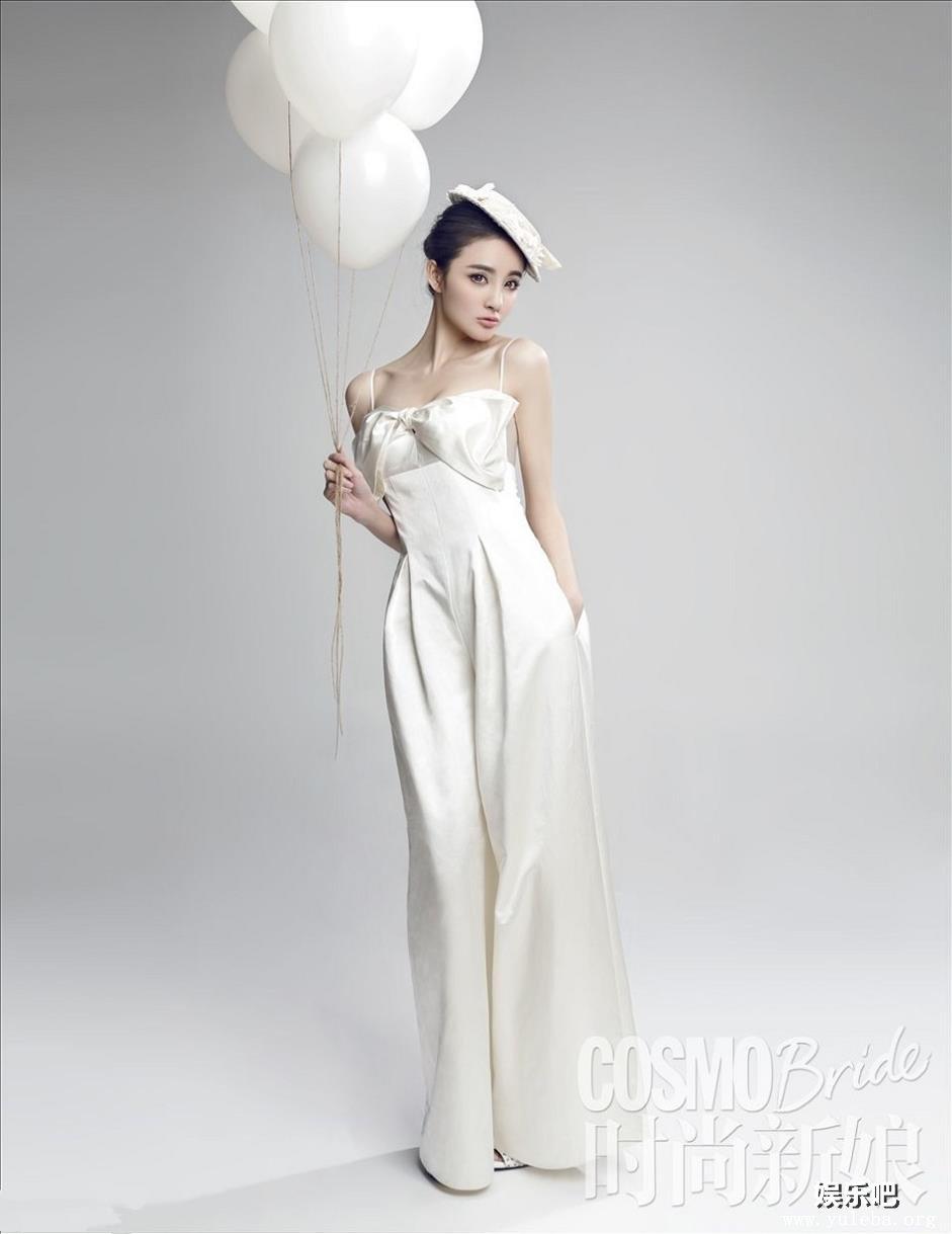 刘雨欣化身甜美新娘 手握气球幸福洋溢,刘雨欣化身甜美新娘 手握气球幸福洋溢