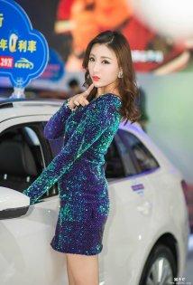 2015温州国际车展上海大众展台美女车模yoyi陈星羽