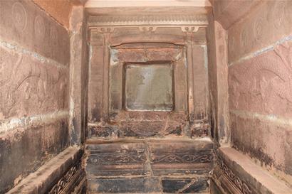 四川发现南宋石室墓:雕有四神兽 自动排水