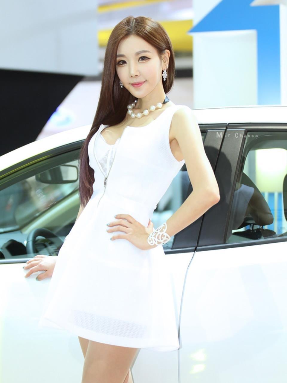 韩国美女车模李真英车展摄影写真,韩国美女车模李真英车展摄影写真