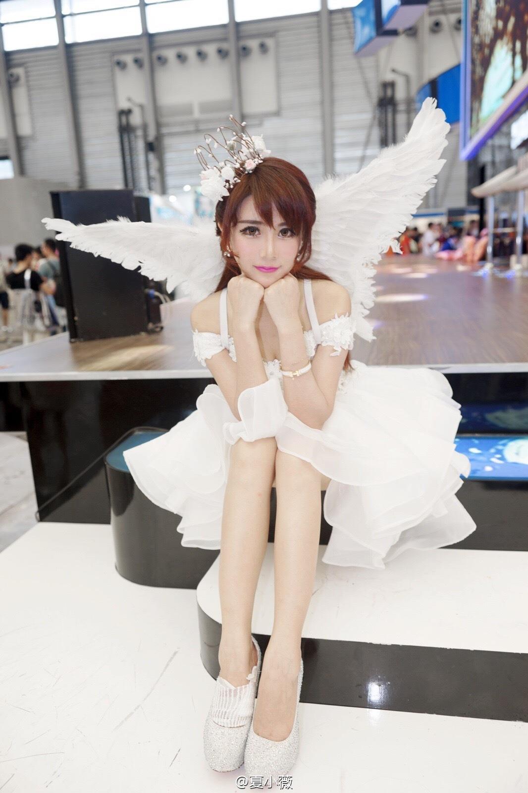 游戏展美女模特夏小薇天使之翼装,游戏展美女模特夏小薇天使之翼装