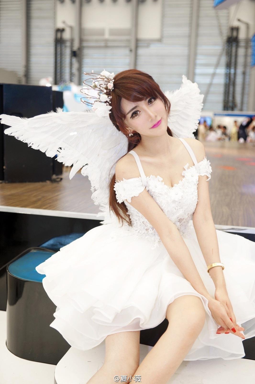 游戏展美女模特夏小薇天使之翼装,游戏展美女模特夏小薇天使之翼装
