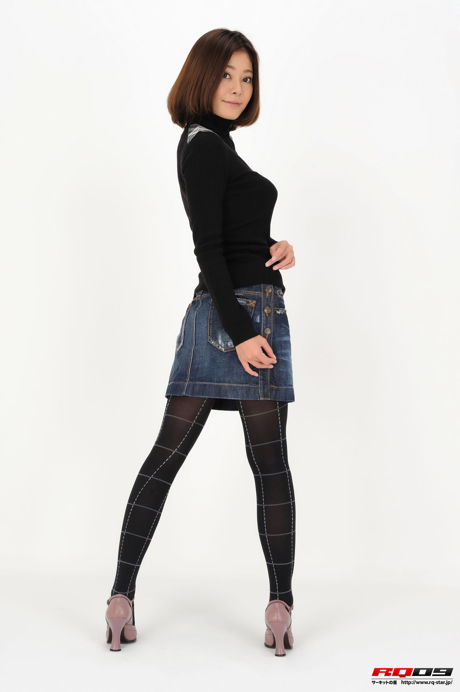 [RQ-STAR写真]NO.00218 モスタルディーニエリカ(Erika Mostardini)牛仔短裙加黑色丝袜美腿性感私房写真集,