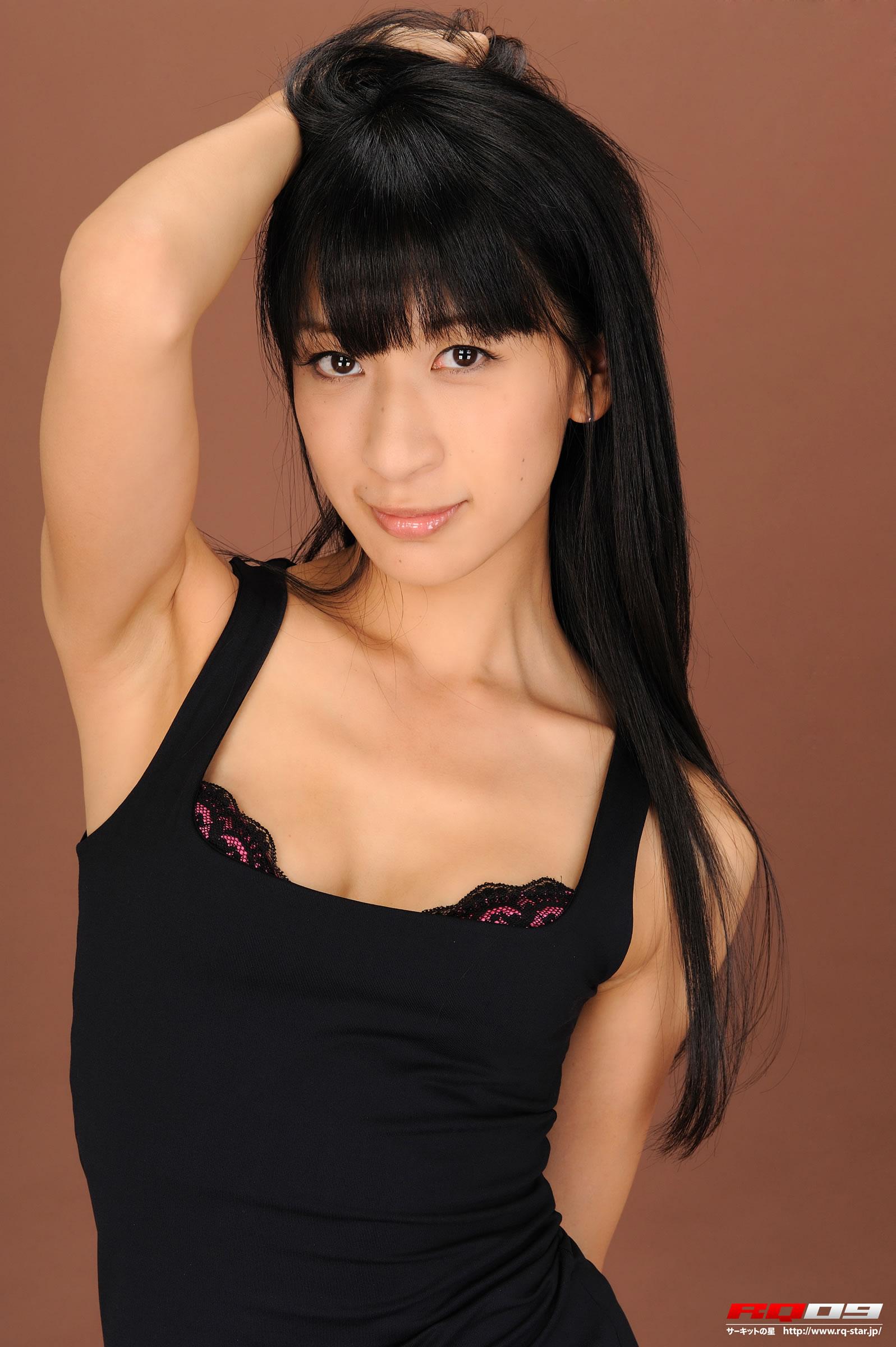 [RQ-STAR写真]NO.00210 よしのひろこ Hiroko Yoshino 黑色连身短裙加黑色丝袜美腿性感私房写真集,