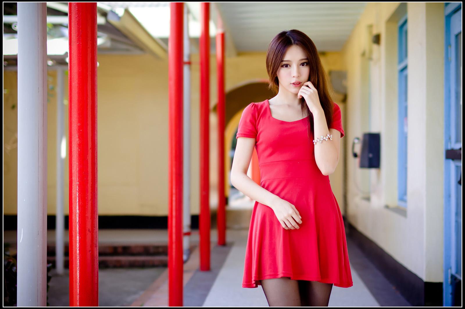 漂亮的红裙美少女张齐郡JULIE外拍写真,漂亮的红裙美少女张齐郡JULIE外拍写真