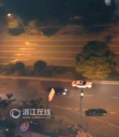 杭州多辆豪车街头飙车 4人涉危险驾驶被拘(图)