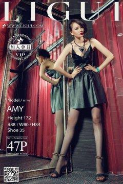 丽柜 Model AMY吊带连衣睡裙 黑色长筒丝袜美腿写真
