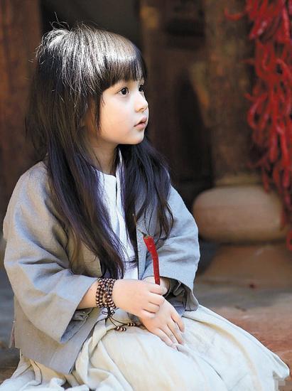 5岁小芈月的扮演者刘楚恬被誉为“三岁倾城，五岁倾国”
