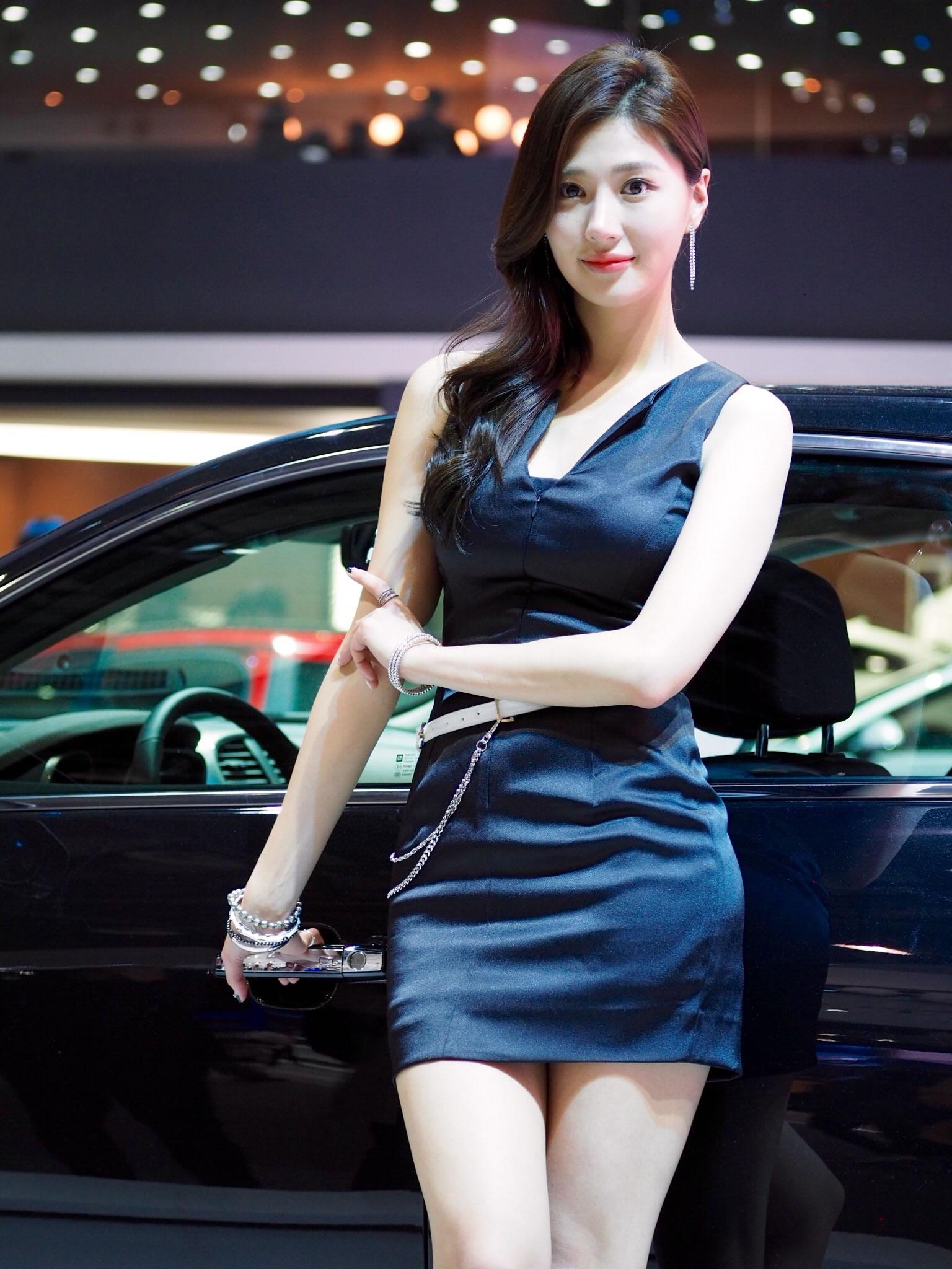 2015韩国国际车展靓丽车模姜星夏,2015韩国国际车展靓丽车模姜星夏