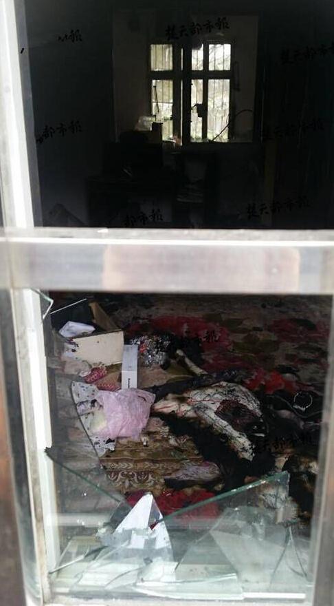 女子被丈夫反锁自家养猪场 起火后被烧死(图)