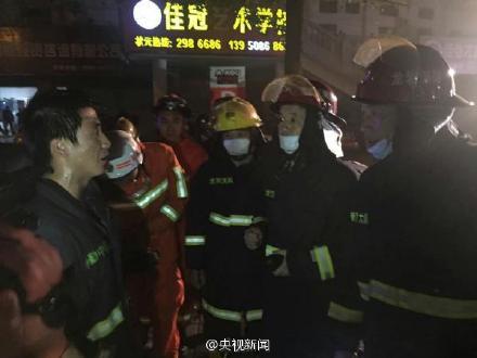 福建龙岩一间餐馆发生爆炸 已有7人被送医
