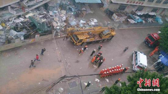 深圳山体滑坡已造成13人受伤 22人失联(图)