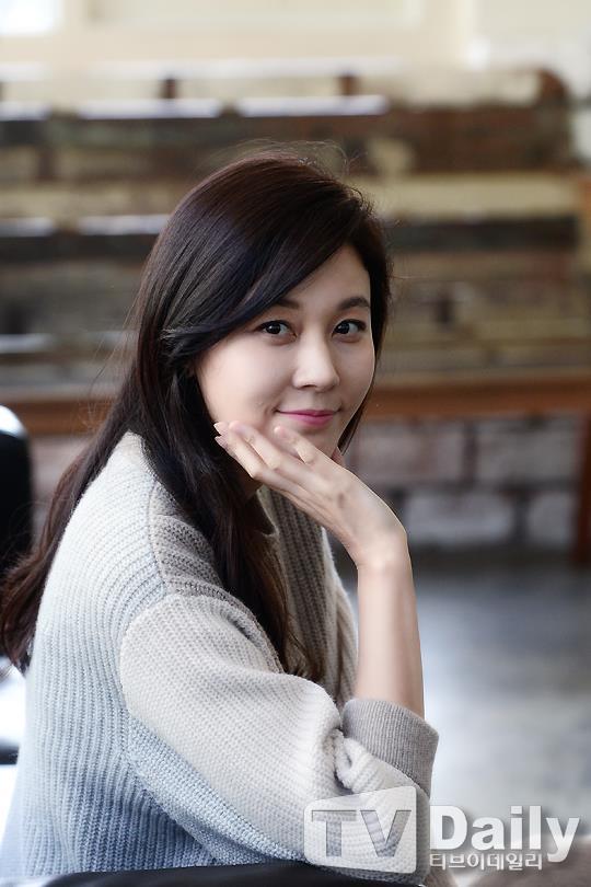韩女星金荷娜3月将结婚：演戏更加放松