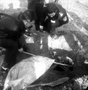 陕西咸阳三名男子盗墓 两人缺氧窒息身亡