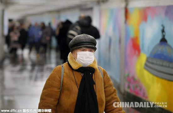 俄罗斯猪流感肆虐致107人死亡 医用口罩脱销
