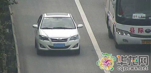 春节期间重庆高速非法占道整治 日内580辆被抓拍