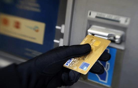 澳门女子银行卡被盗刷347万 法院判发卡行全赔