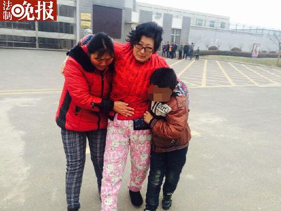 南京虐童案主角李征琴出狱 已服刑六个月(图)