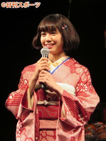 3月14日日本东京二阶堂富美出席电影《蜜之哀伤》试映会