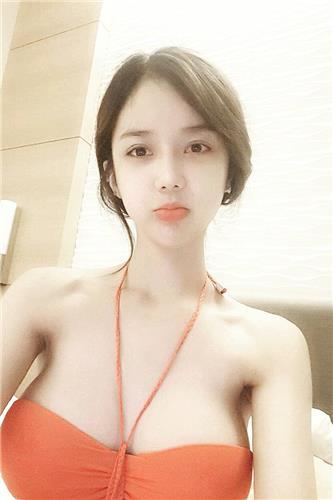 韩国宅男女神이수빈(李秀彬 , Lee Soo Bin) - 超级胸器最新性感自拍