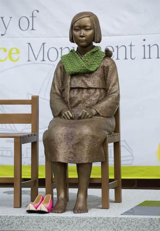 冲破日本阻碍！欧洲首座慰安妇雕像在德国设立
