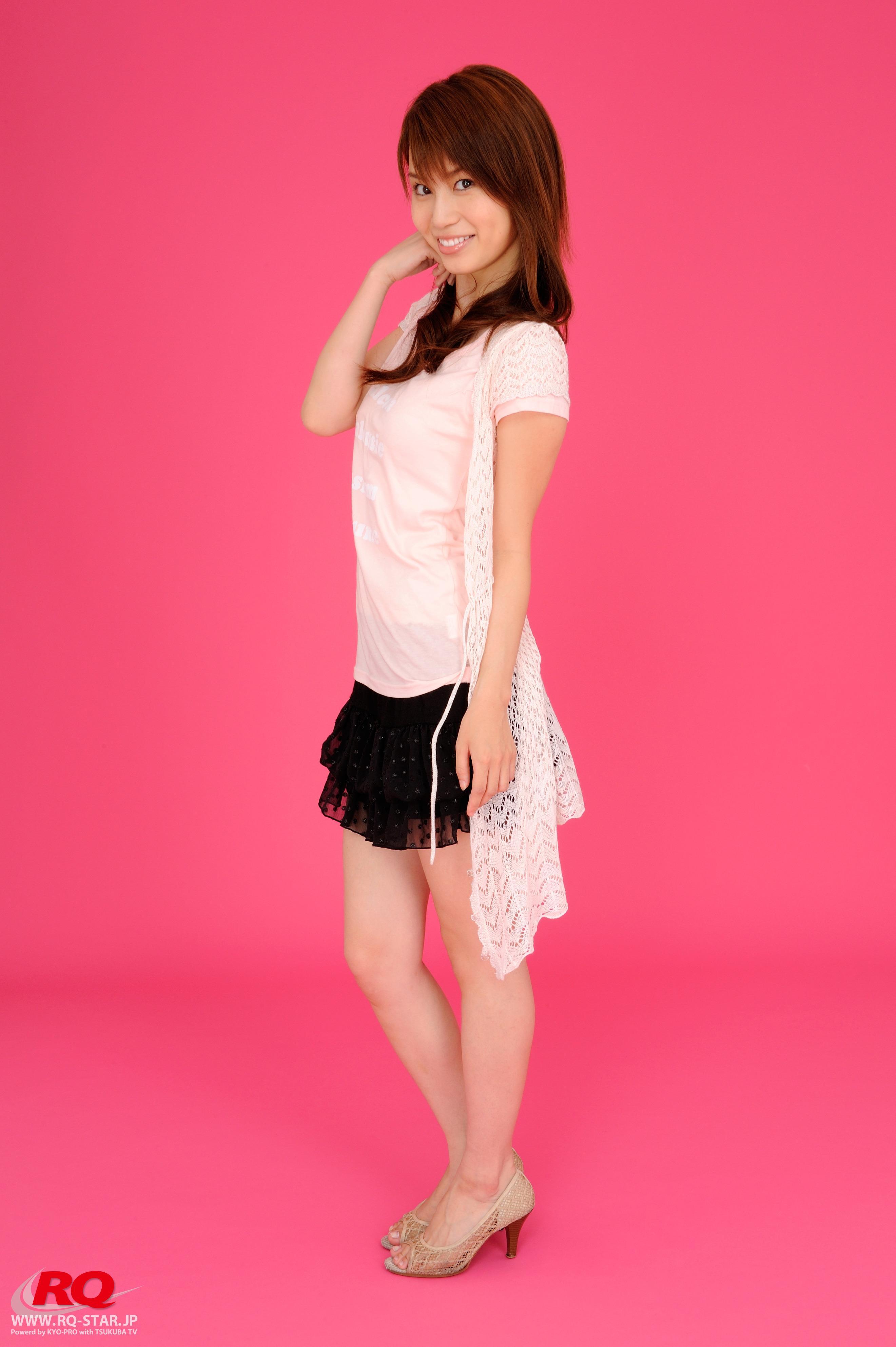 [RQ-STAR写真]NO.00038 小暮亚希（小暮あき，Aki Kogure）粉色短袖与黑色短裙居家私房写真集,