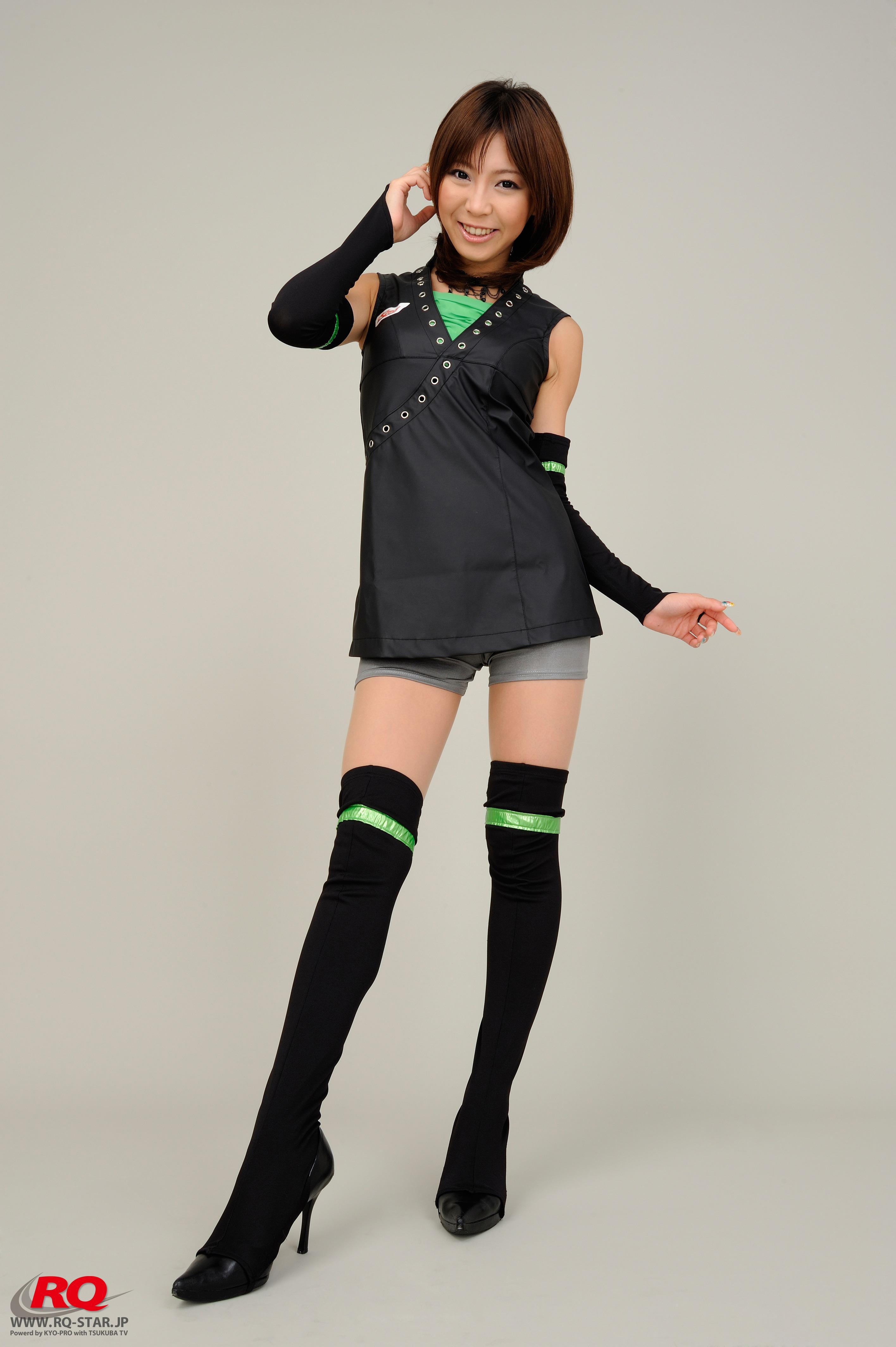 [RQ-STAR写真]NO.00051 あやみ Ayami 黑色赛车女郎制服与黑色丝袜美腿私房写真集,