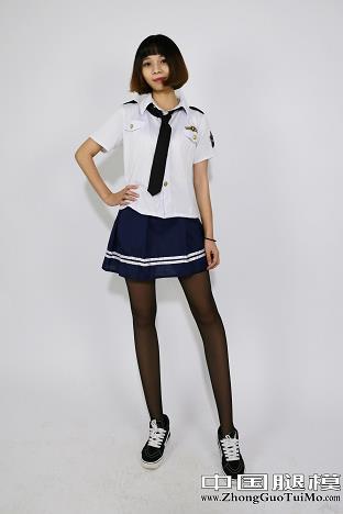 [中国腿模]No.048 李木子 白色女警制服与蓝色短裙加黑色丝袜美腿私房写真集