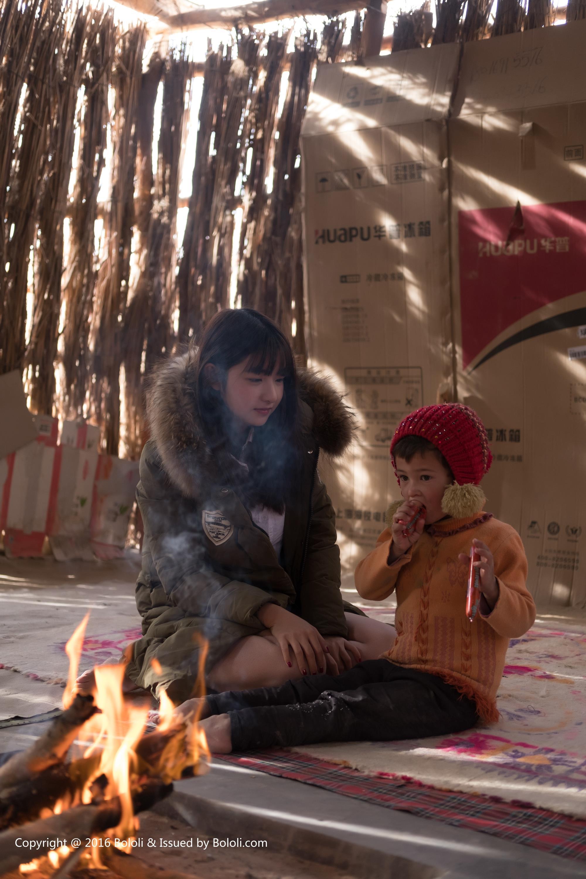 [Kimoe]KIM012 球球篝火取暖 周闻 童颜巨乳小萝莉 沙漠性感写真集,