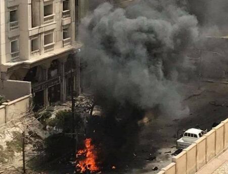 埃及最大海港城市突发爆炸至少1死 现场浓烟滚滚