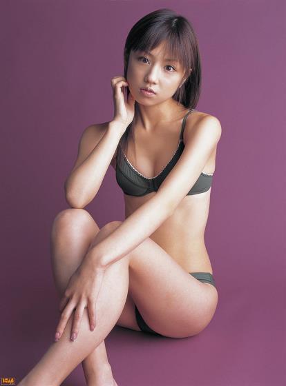 [BOMB.tv]写真2003年 おぐら ゆうこ（小仓优子,Yuko Ogura）比基尼泳装与性感内衣私