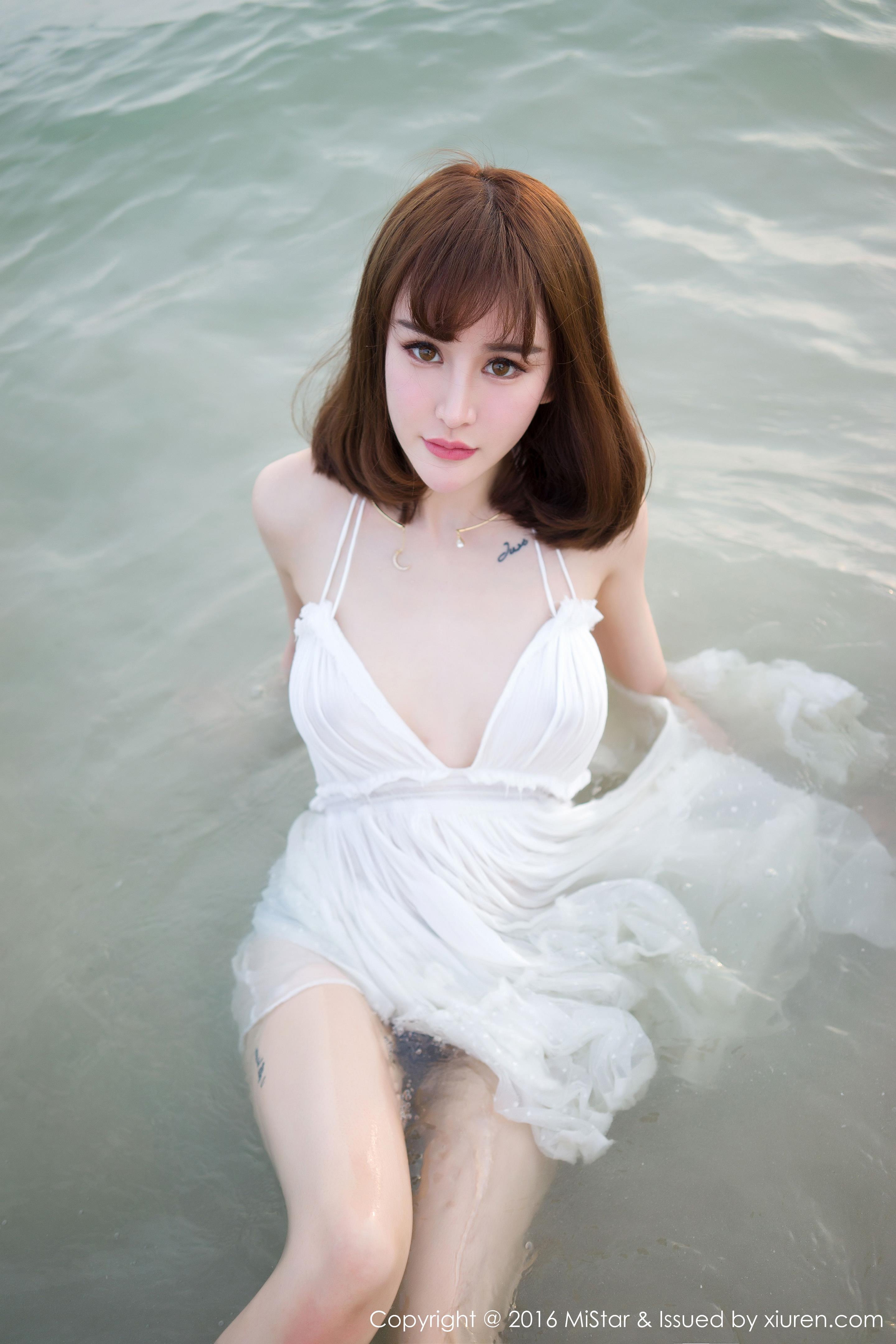[MiStar魅妍社]MS20160818VOL0110 Cheryl青树 性感比基尼泳装与白色透视裸背连衣裙私房写真集,