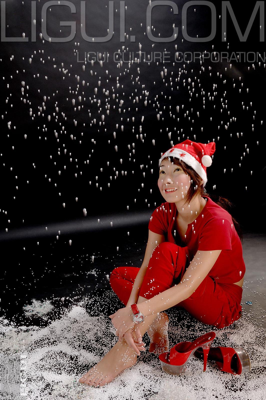 [Ligui丽柜会所]2006-12-24 圣诞女郎 Kelly 红色短袖加红色短裤性感私房写真集,