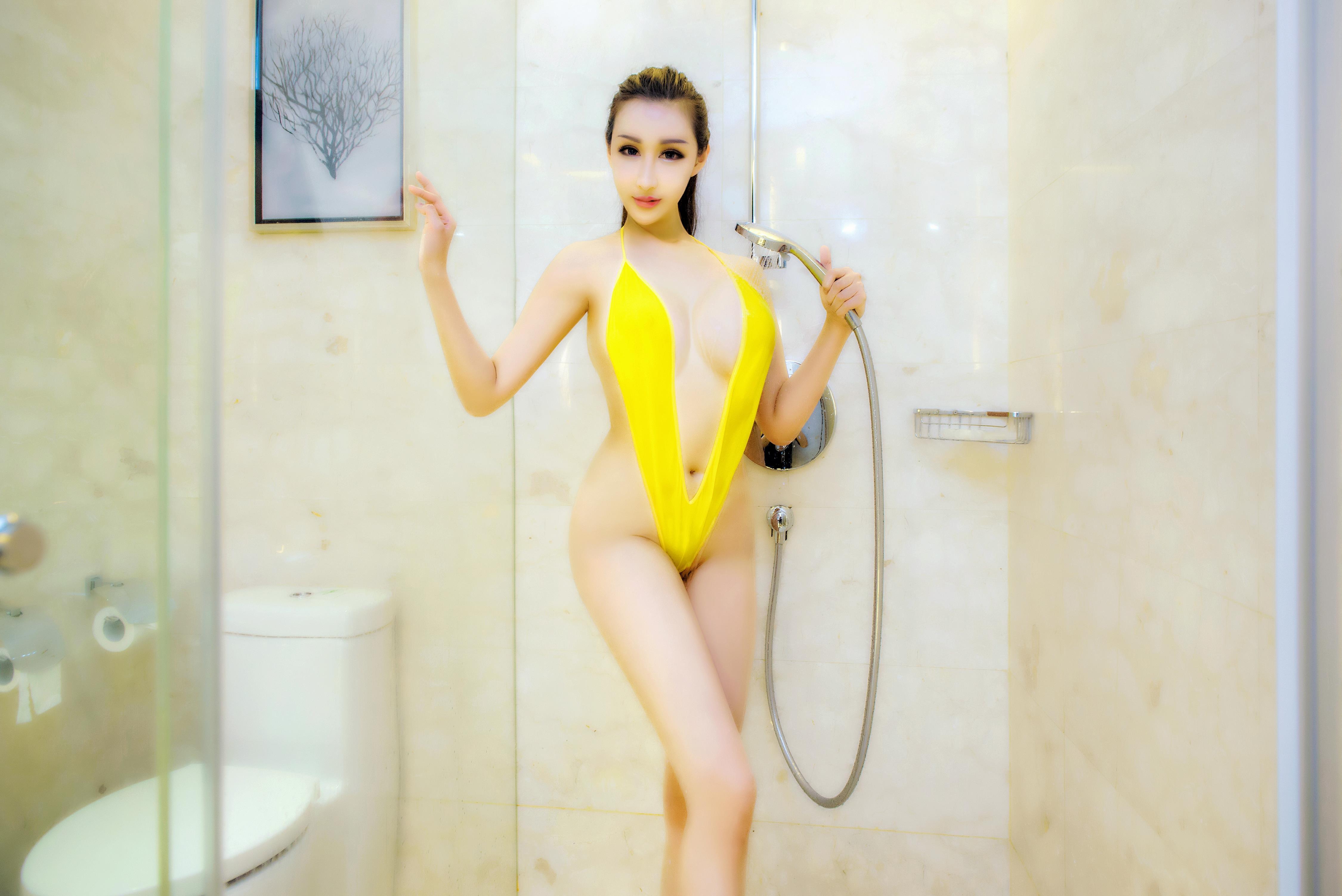 [SLADY猎女神]NO.015 曼苏拉娜 黄色连体比基尼泳装与透视情趣内衣性感私房写真集,