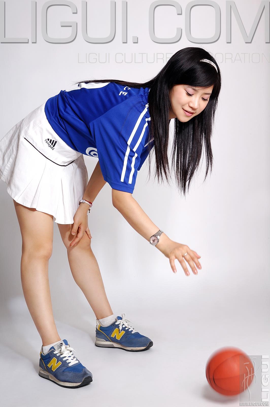 [Ligui丽柜会所]2007-06-04 足球宝贝 卡鲁鲁 蓝色短袖加白色短裙性感私房写真集,
