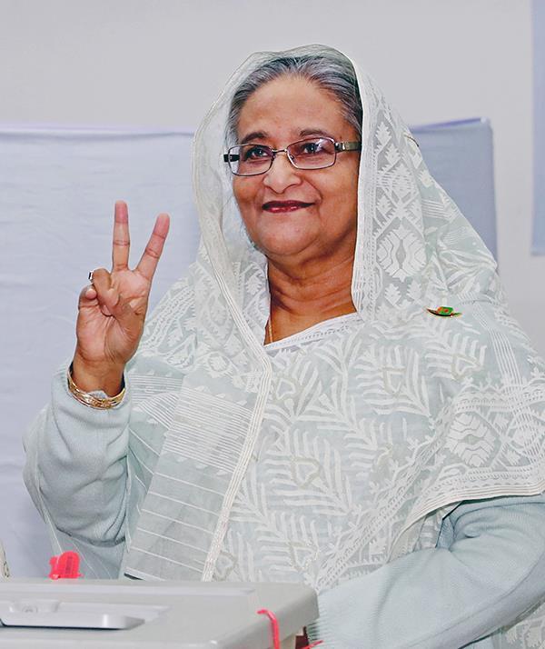 现任总理谢赫·哈西娜（Sheikh Hasina）在总理大选上连续第三次获得压倒性胜利。东方IC 图