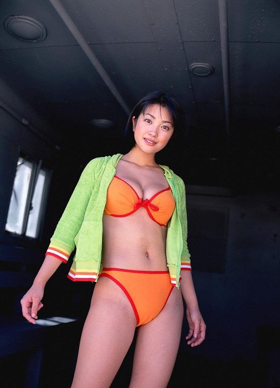 [YS Web]Vol.016 こむかいみなこ（小向美奈子，Minako Komukai）比基尼泳装与白色小背心性感写真集,