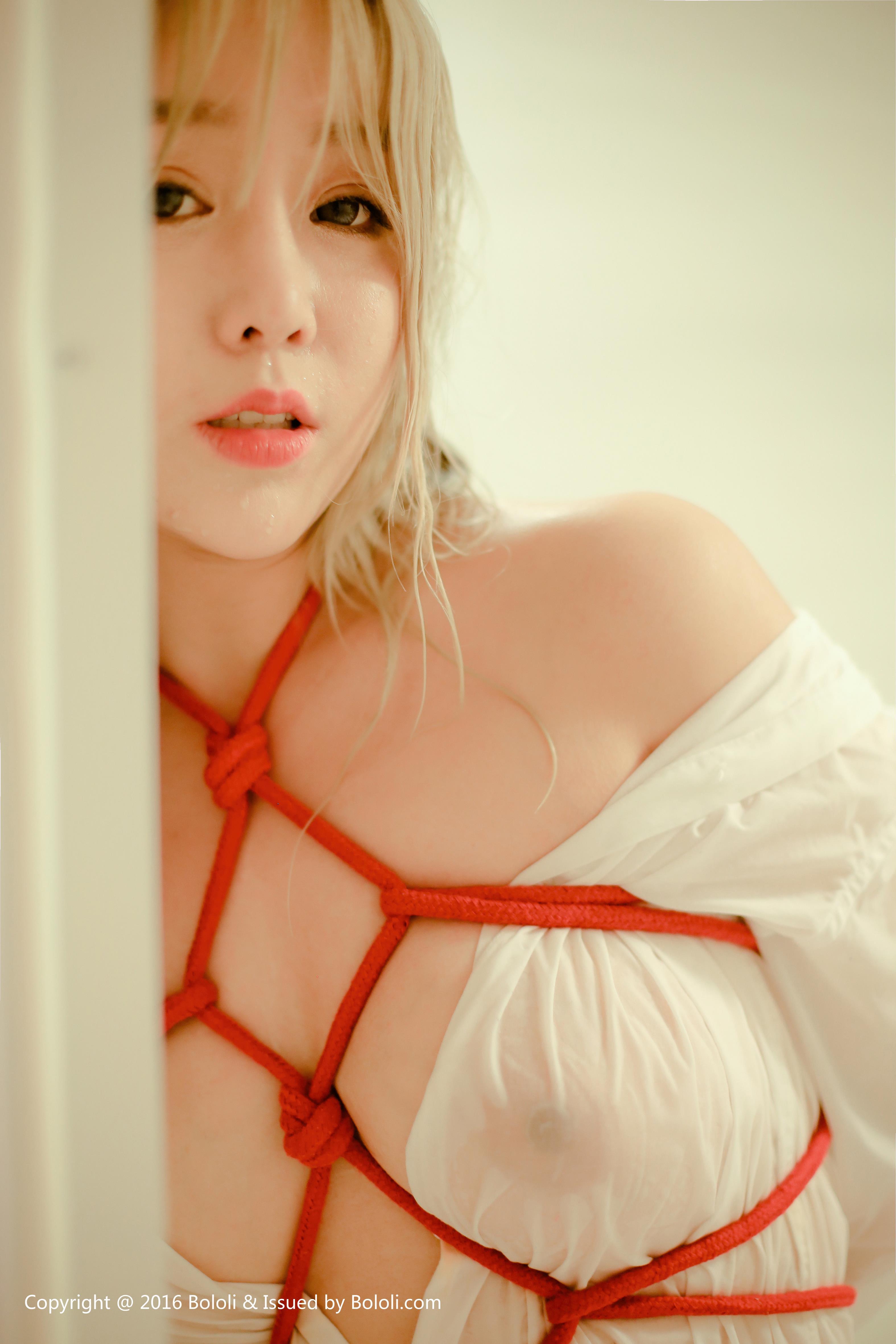 [BoLoLi波萝社]BOL060 捆绑束缚性感美女王雨纯白色衬衫湿身诱惑私房写真集,